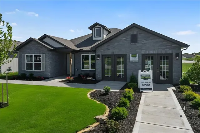 $348,270 | 37899 West 207th Street, Edgerton, KS 66021