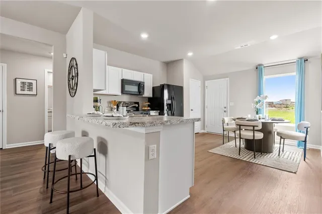 $348,270 | 37899 West 207th Street, Edgerton, KS 66021