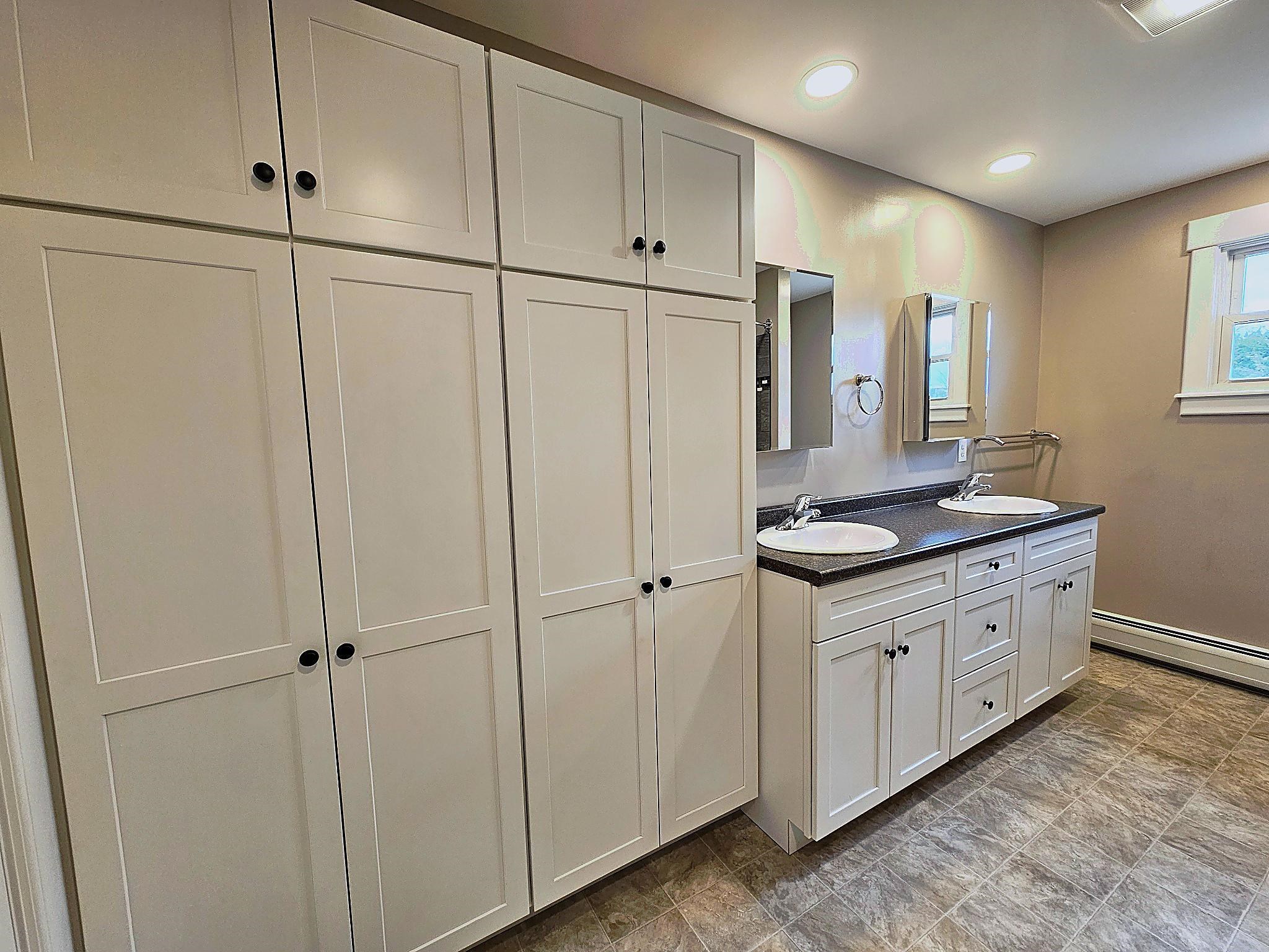 747 Elm Street Derby, VT 05830 - Photo 15 of 30