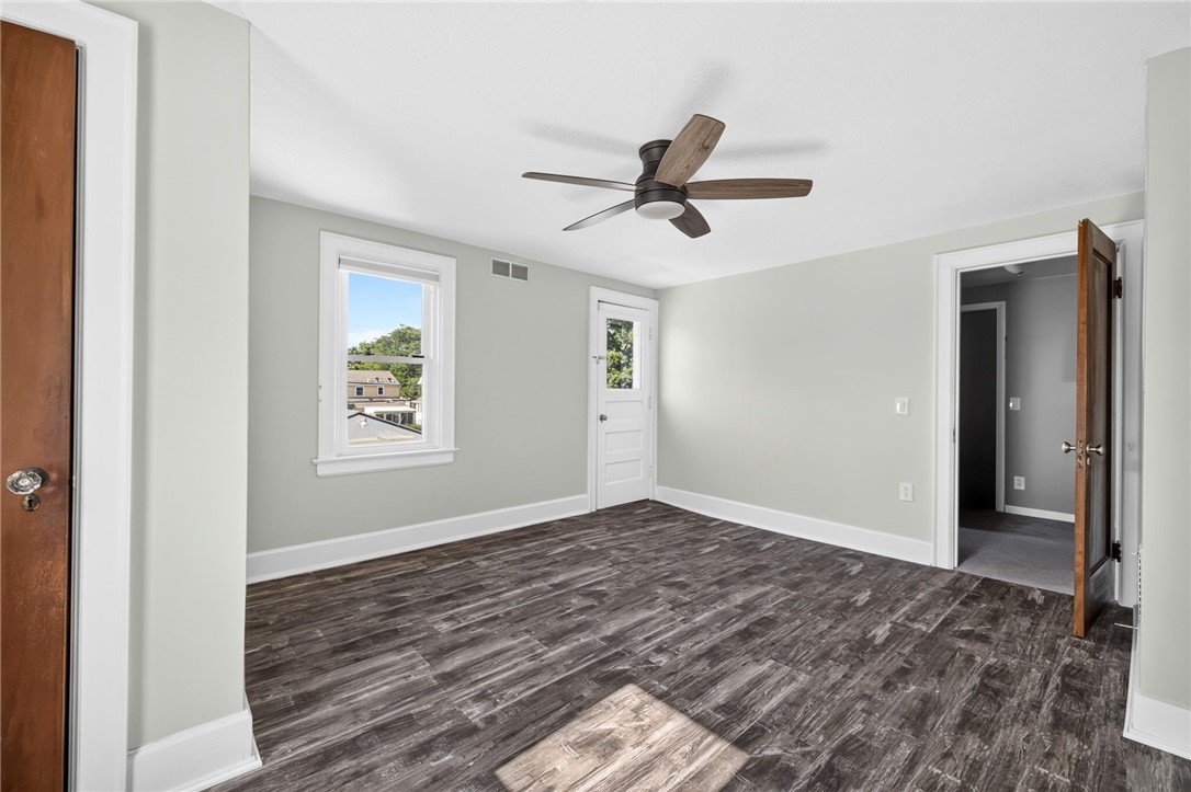 220 Barry Road Irondequoit, NY 14617 - Photo 20 of 34