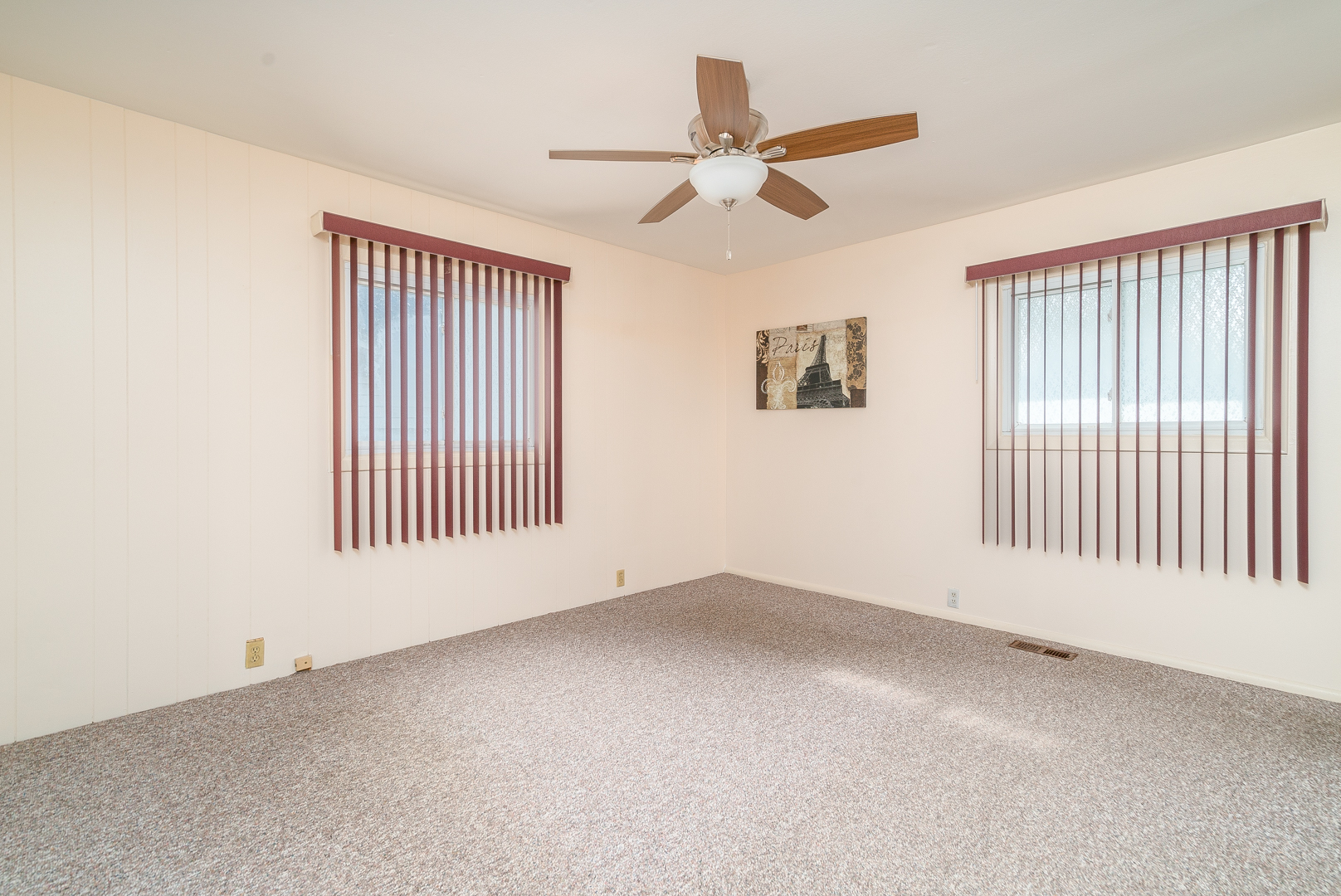 9 Ambassador Avenue Romeoville, IL 60446 - Photo 20 of 26 an empty room with windows