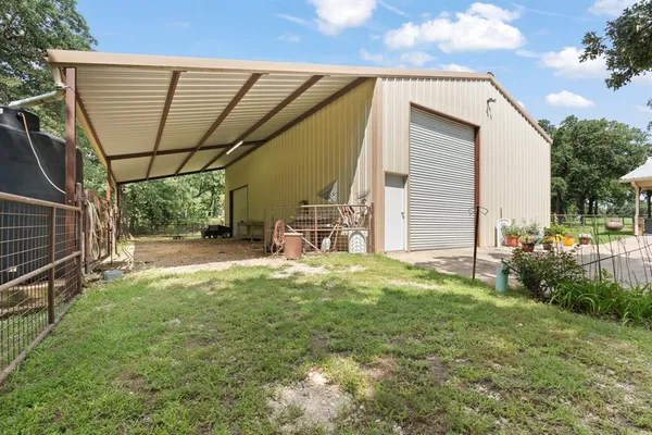 $655,000 | 1338 Farm To Market 67, Covington, TX 76636
