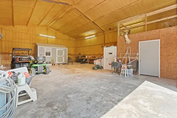 $655,000 | 1338 Farm To Market 67, Covington, TX 76636