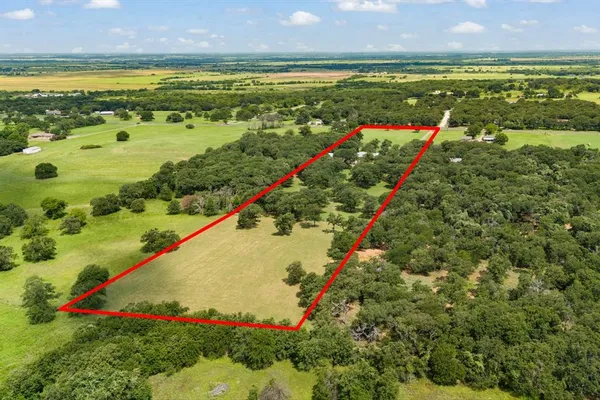 $655,000 | 1338 Farm To Market 67, Covington, TX 76636