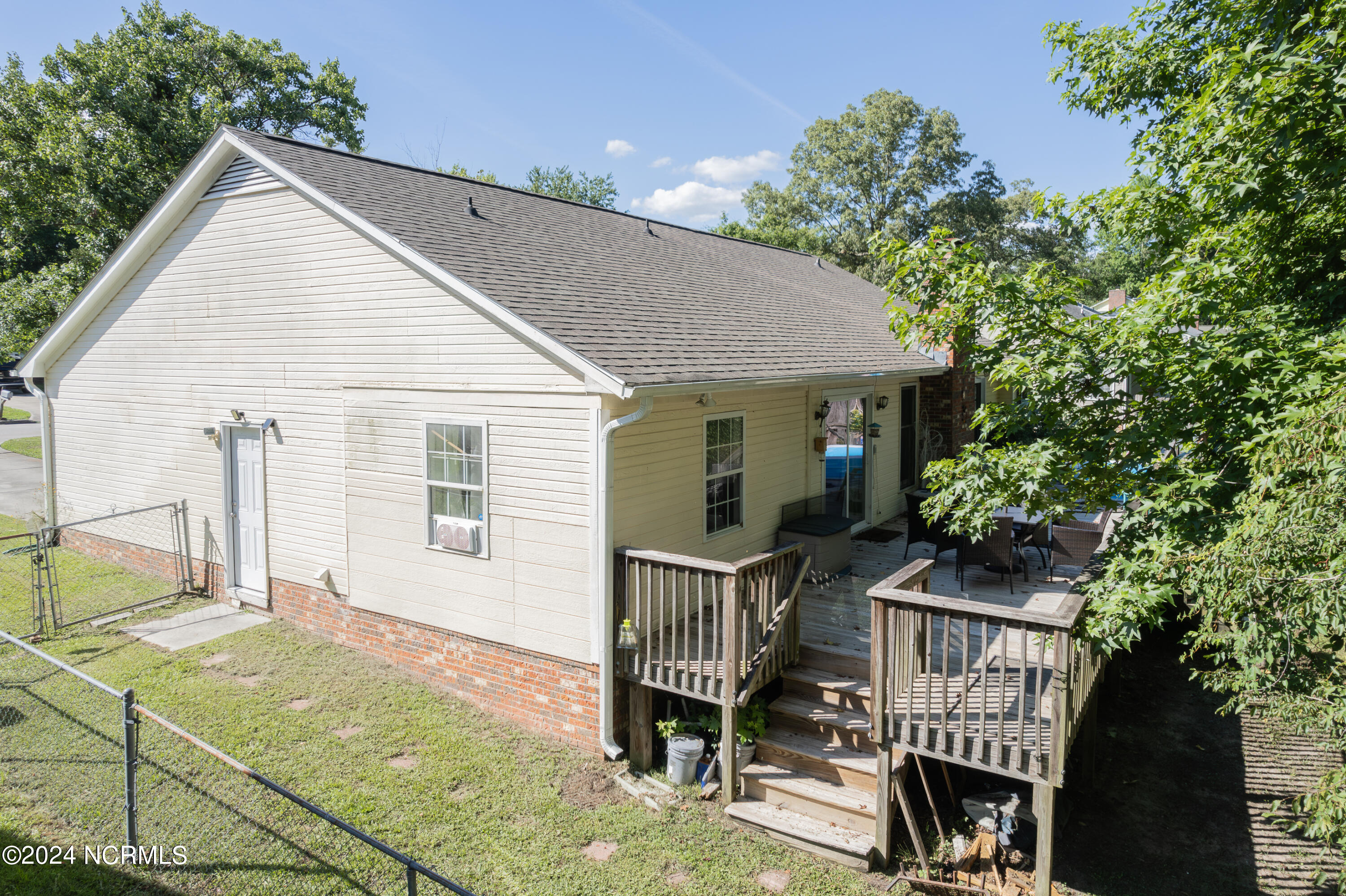 162 Raintree Circle Jacksonville, NC 28540 - Photo 38 of 45 Deck