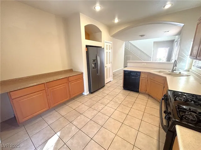 $2,100 | 10929 Sutter Hills Avenue, Las Vegas, NV 89144