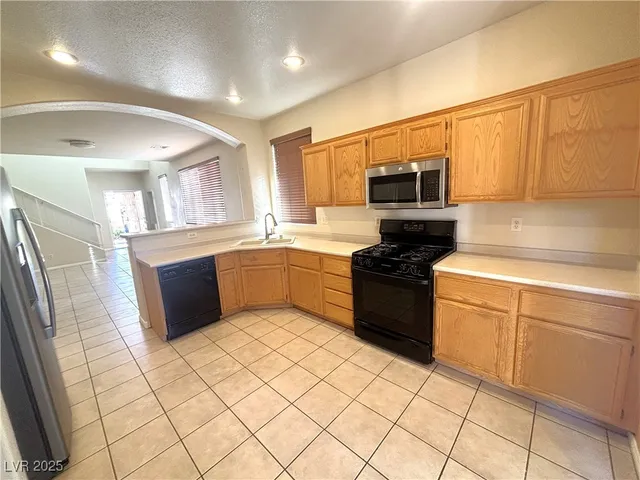 $2,100 | 10929 Sutter Hills Avenue, Las Vegas, NV 89144