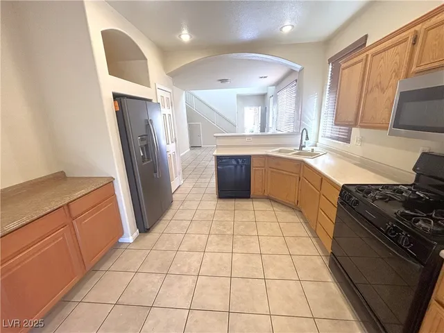 $2,100 | 10929 Sutter Hills Avenue, Las Vegas, NV 89144