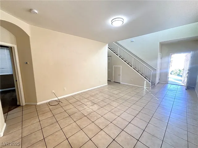 $2,100 | 10929 Sutter Hills Avenue, Las Vegas, NV 89144