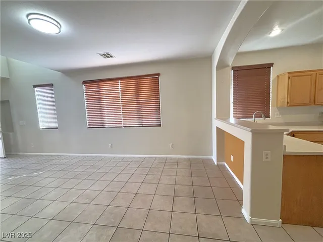 $2,100 | 10929 Sutter Hills Avenue, Las Vegas, NV 89144