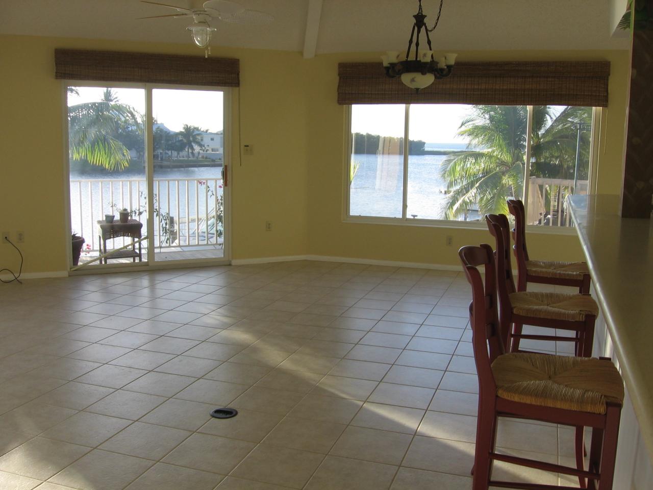 219 B Brian Road, Unit B Marathon, FL 33050 - Photo 6 of 11 Dining area