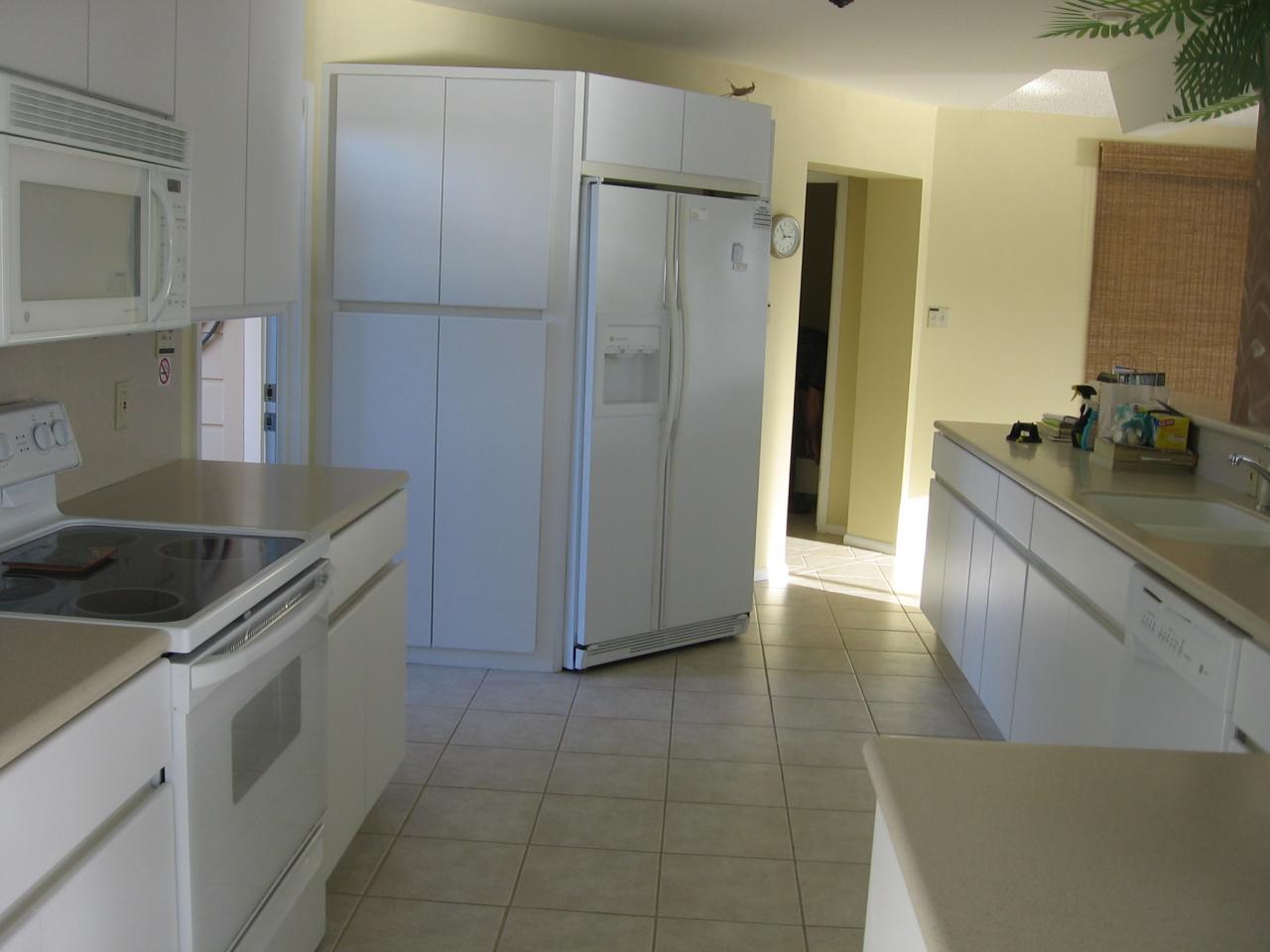 219 B Brian Road, Unit B Marathon, FL 33050 - Photo 7 of 11 kitchen