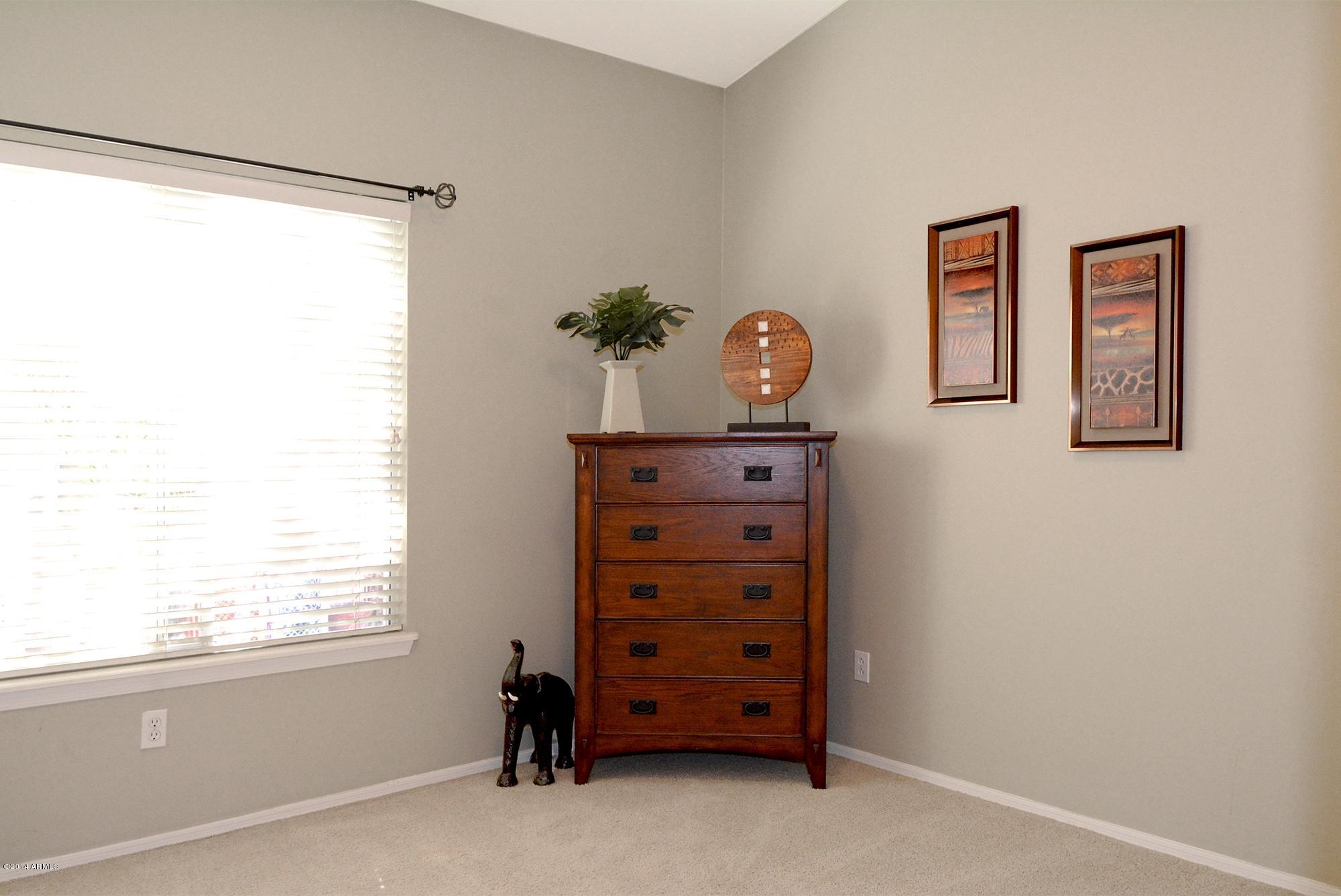 2073 East Victor Road Gilbert, AZ 85296 - Photo 25 of 42 Bedrm3-2368