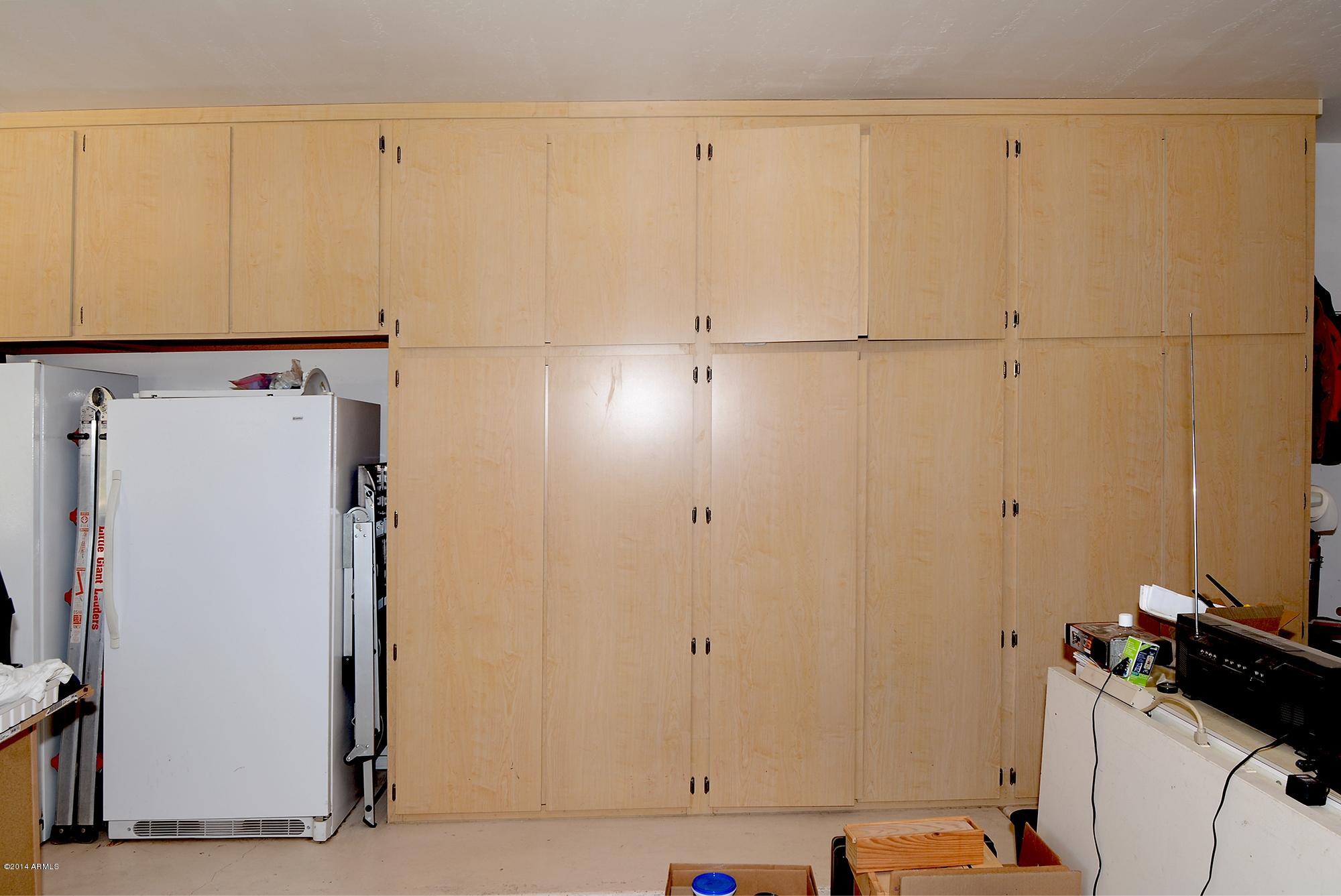 2073 East Victor Road Gilbert, AZ 85296 - Photo 41 of 42 GarageCabinets-2567