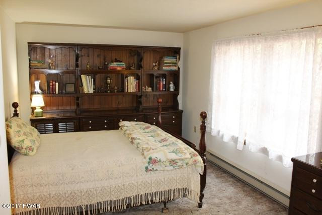 120 Ranger Road Greeley, PA 18425 - Photo 9 of 20 27 Bedroom 2a Master