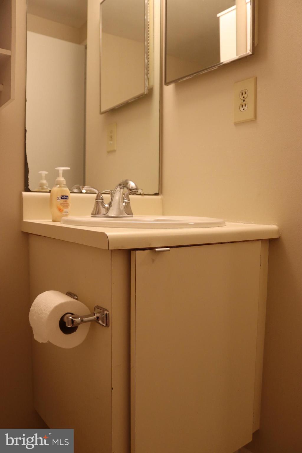14626 Sandy Ridge Road Silver Spring, MD 20905 - Photo 47 of 69 Gallery Image 47