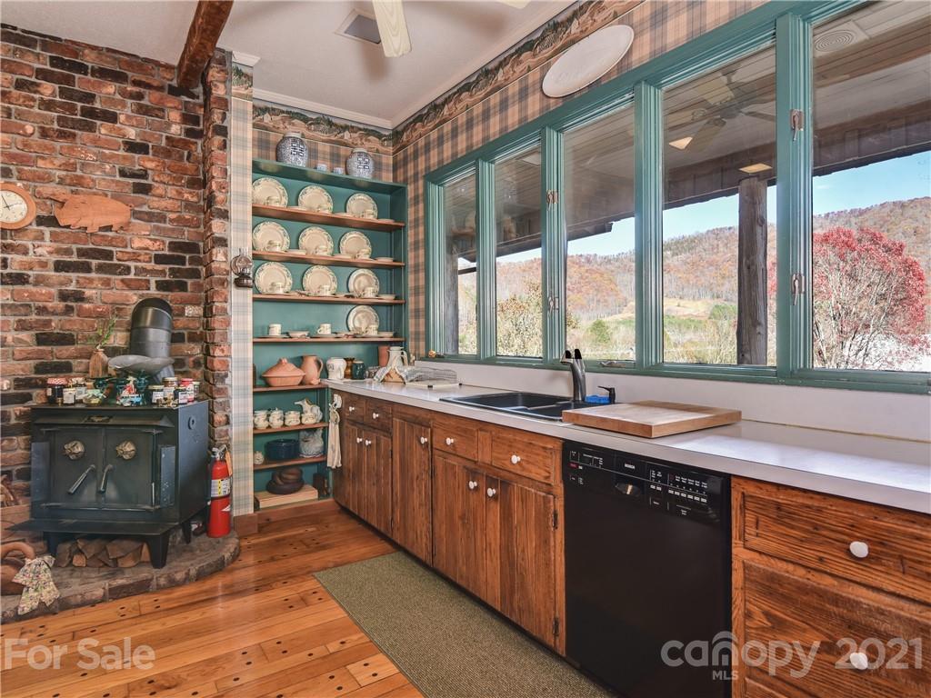 619 Roy Tritt Road Cullowhee, NC 28723 - Photo 10 of 47 Gallery Image 10