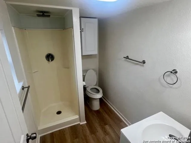 $850 | 8325 Farm To Market Road 327, Unit 5, Elmendorf, TX 78112