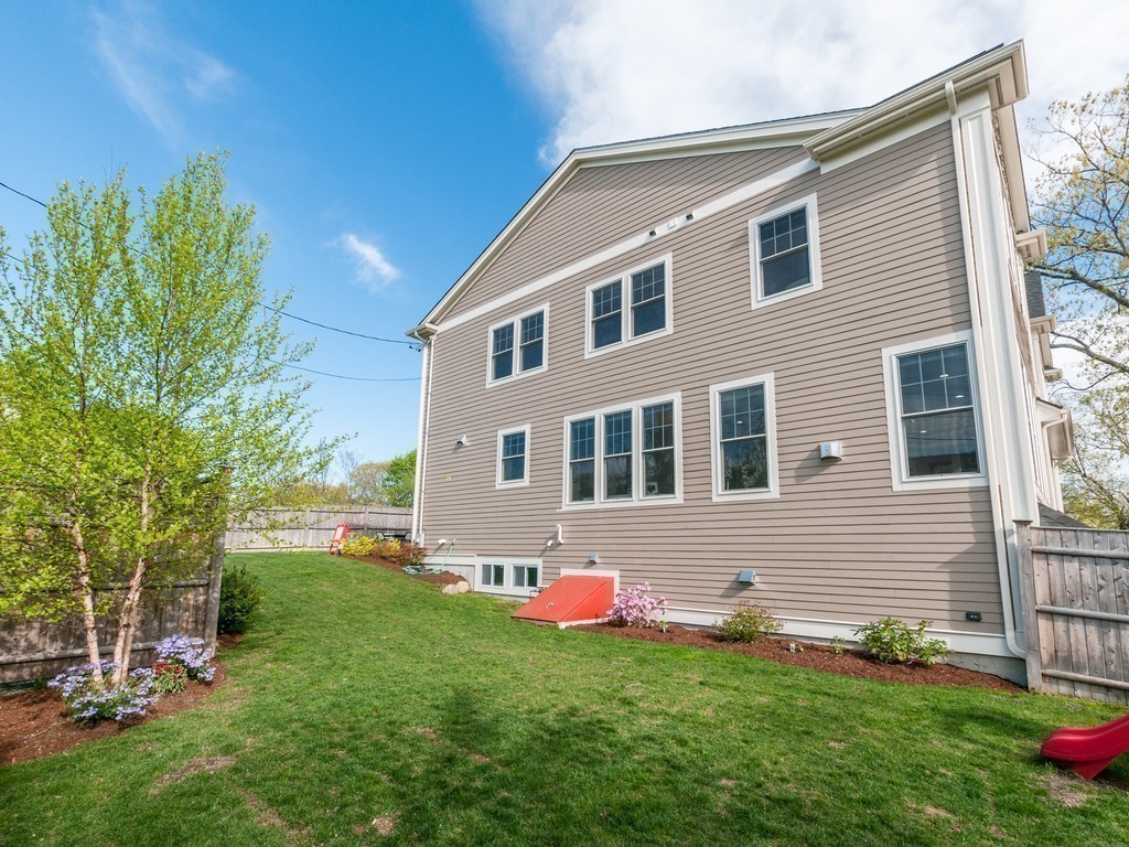 330 Langley Road, Unit 330 Newton, MA 02459 - Photo 8 of 28 Gallery Image 8