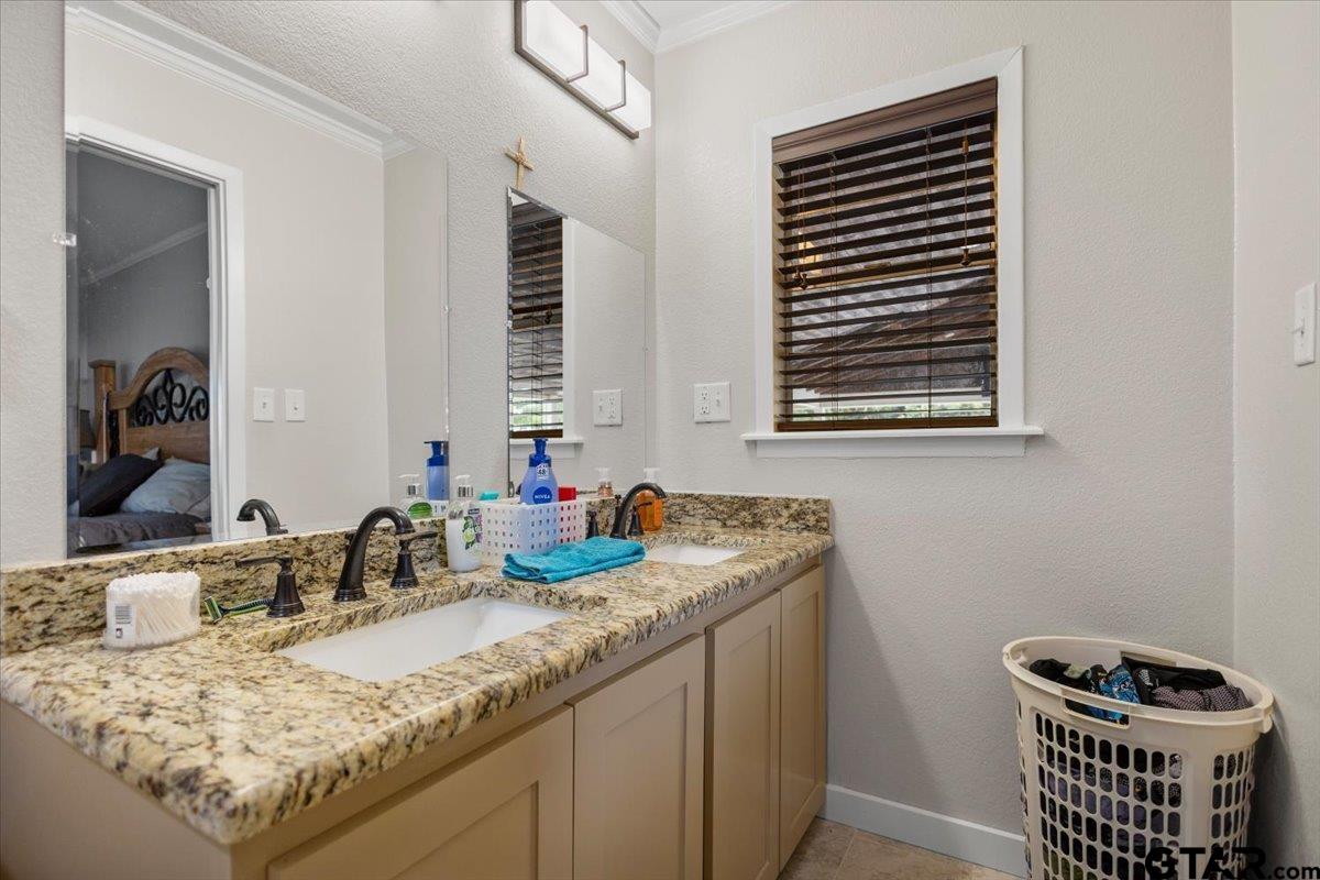 514 East Doc Dodson Street East Naples, TX 75568 - Photo 21 of 39