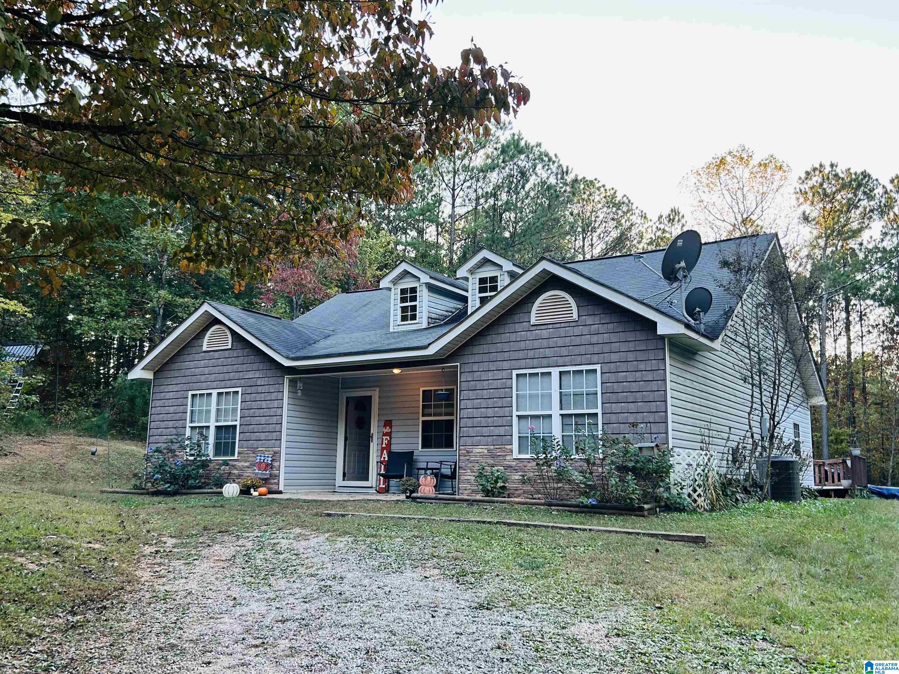 905 County Road 233 Fruithurst, AL 36262 - Photo 2 of 20