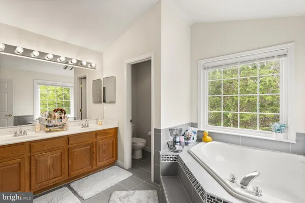$3,900 | 12922 Starters Lane, Fairfax, VA 22033