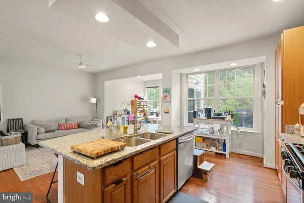 $3,900 | 12922 Starters Lane, Fairfax, VA 22033