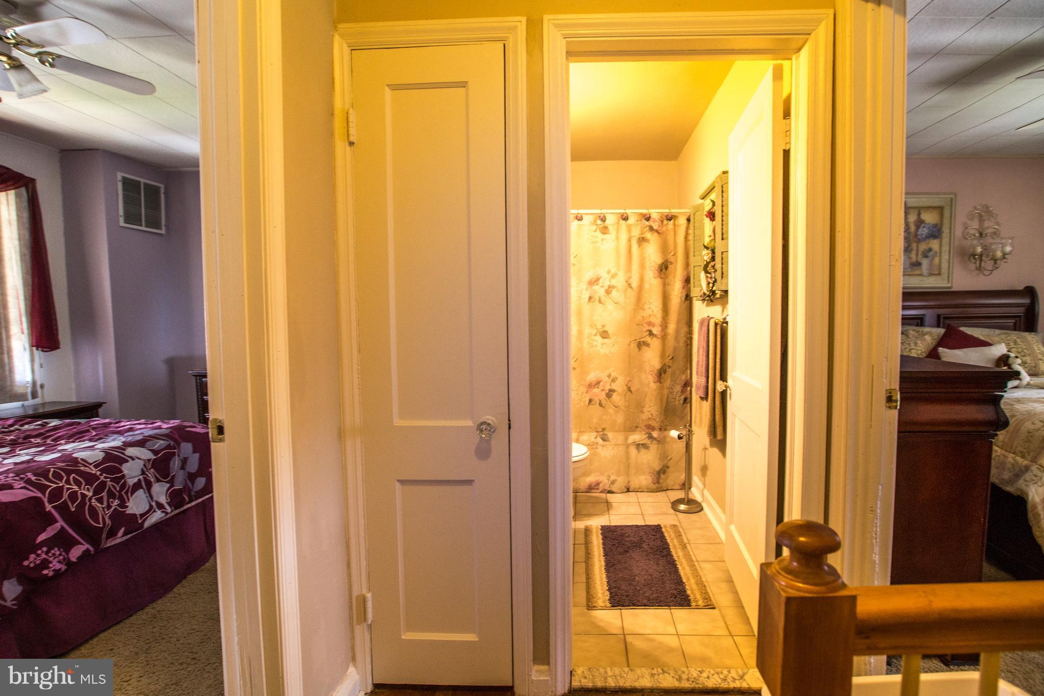 1626 Searles Road Baltimore, MD 21222 - Photo 12 of 25 Bath
