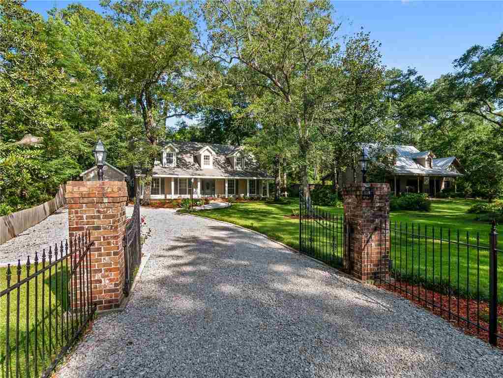 914 Old Landing Road Covington, LA 70433 - Photo 1 of 30