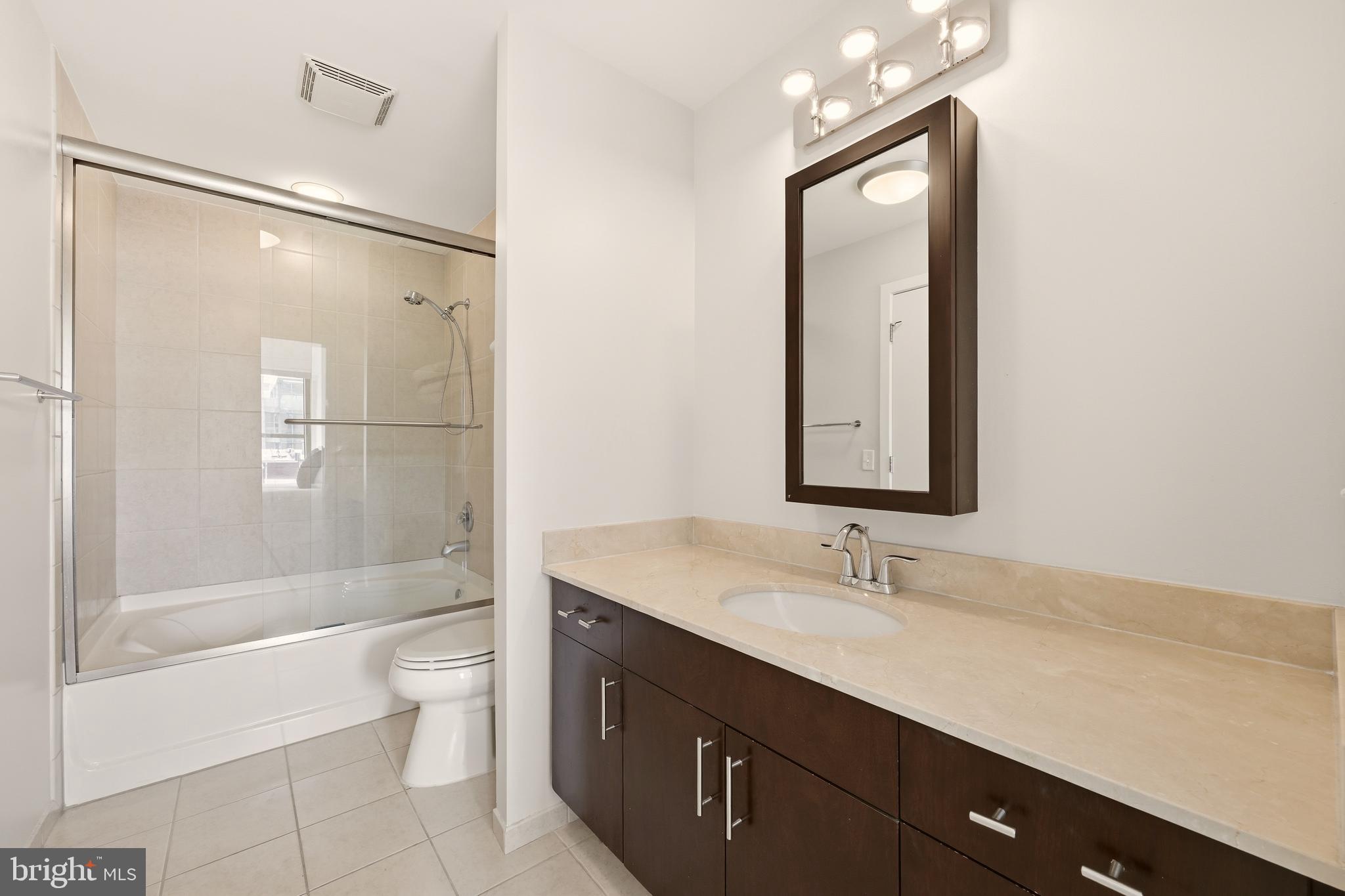 910 M Street Northwest, Unit 403 Washington, DC 20001 - Photo 12 of 31