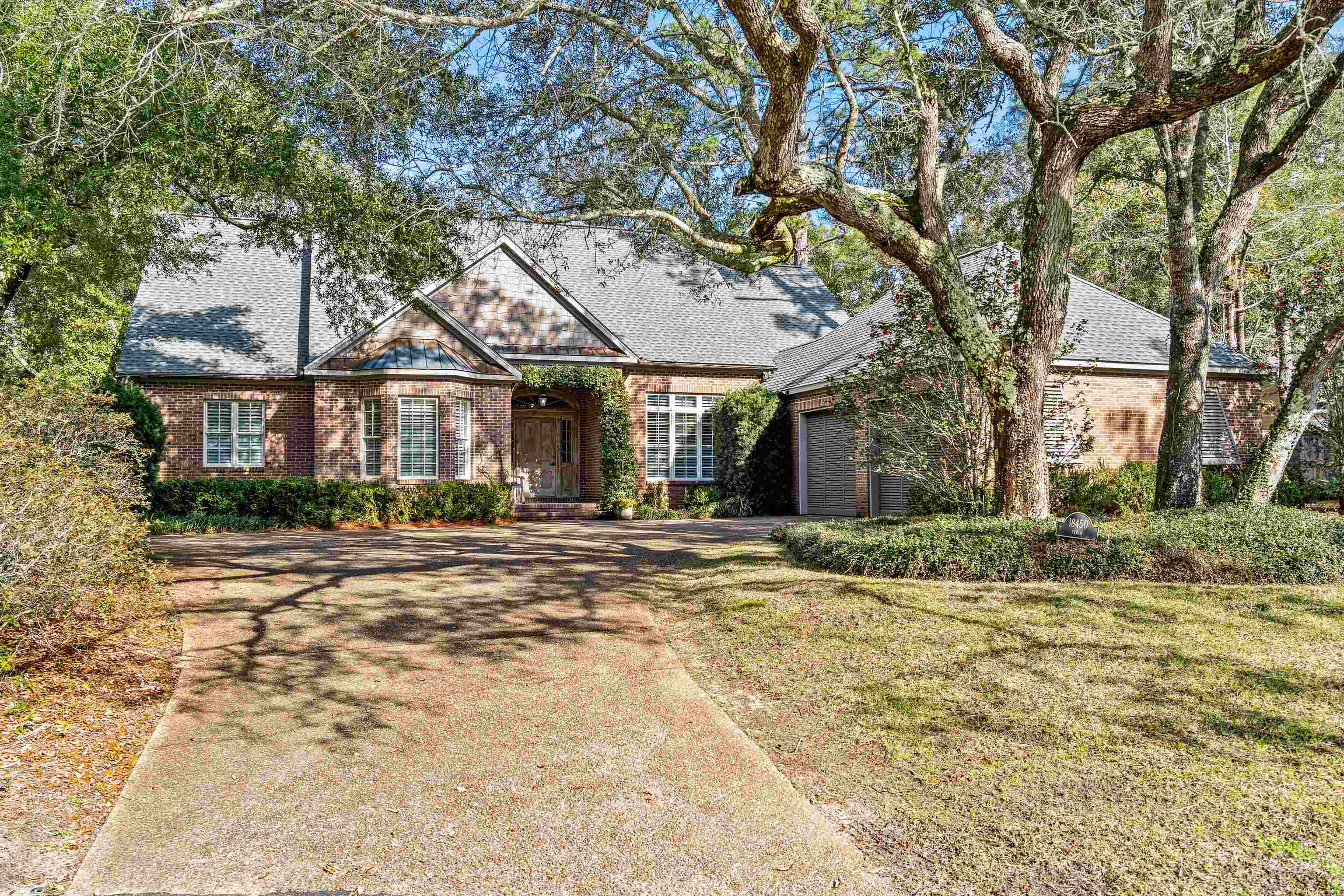 18450 Point Clear Court Fairhope, AL 36532 - Photo 3 of 44 Front Of Structure
