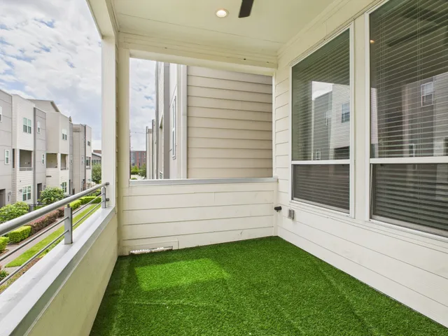 $2,800 | 2761 Clinton Drive, Houston, TX 77020