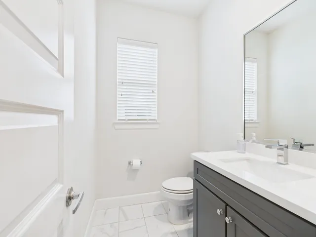 $2,800 | 2761 Clinton Drive, Houston, TX 77020