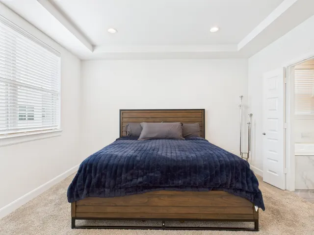 $2,800 | 2761 Clinton Drive, Houston, TX 77020