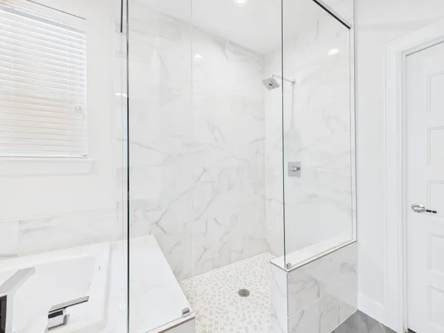 $2,800 | 2761 Clinton Drive, Houston, TX 77020