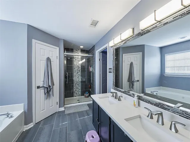 $340,000 | 2322 Snowdon Drive, Arlington, TX 76018