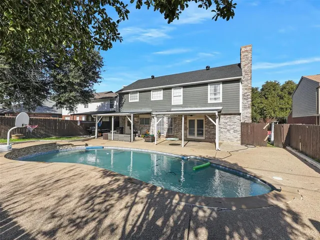 $340,000 | 2322 Snowdon Drive, Arlington, TX 76018