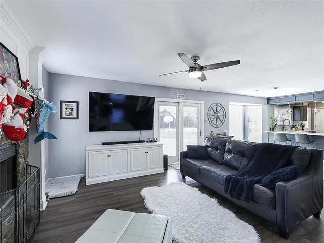 $340,000 | 2322 Snowdon Drive, Arlington, TX 76018