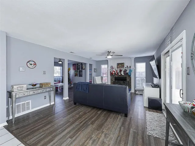 $340,000 | 2322 Snowdon Drive, Arlington, TX 76018