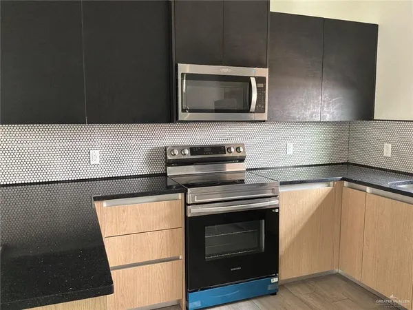 $1,200 | 3904 Ventura Avenue, Unit 2, Edinburg, TX 78541