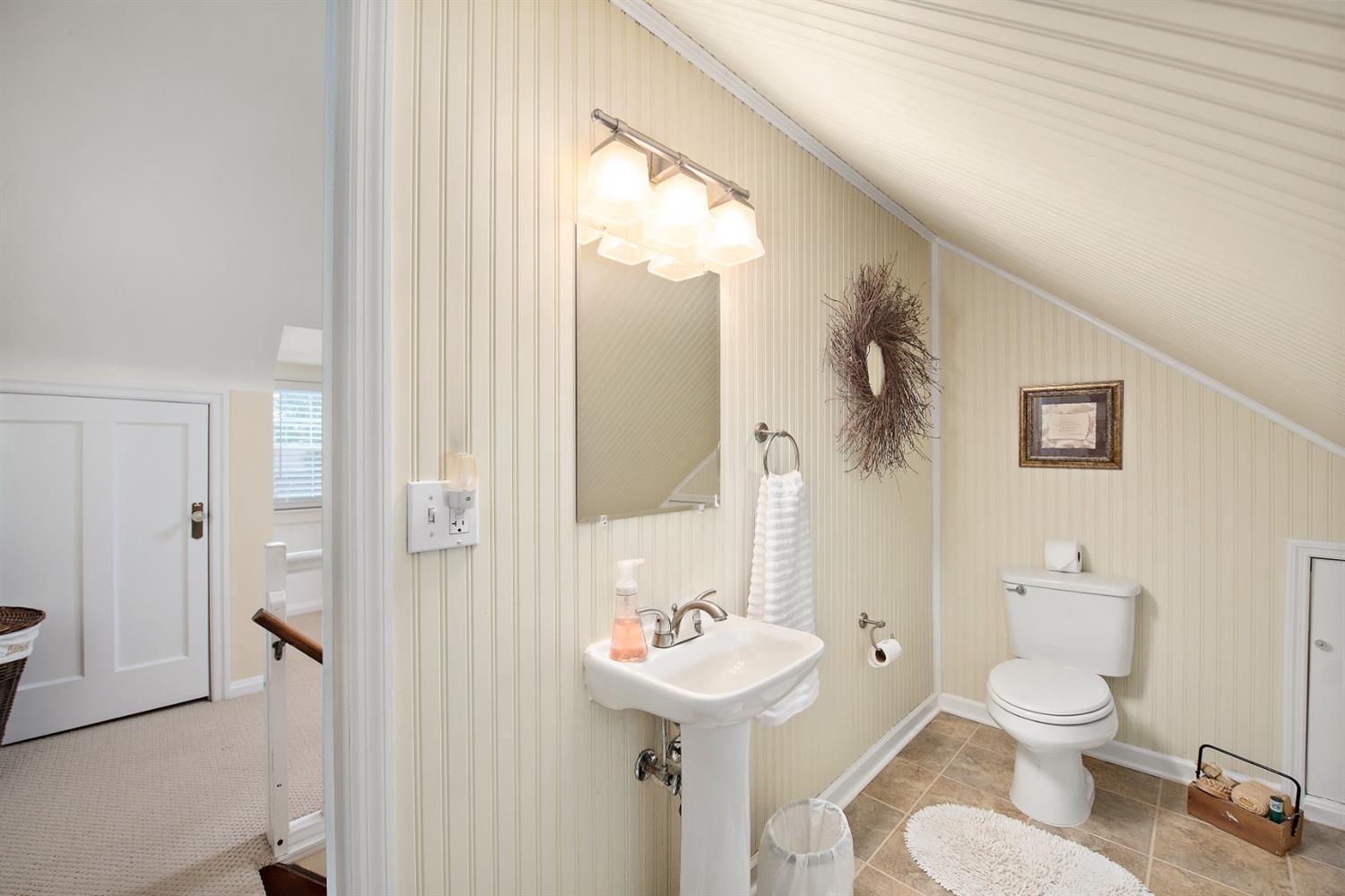 3830 Hanley Road Cincinnati, OH 45247 - Photo 12 of 24