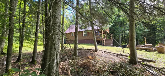 $154,900 | 6 Balsam Ridge Road, St. Francis, ME 04774