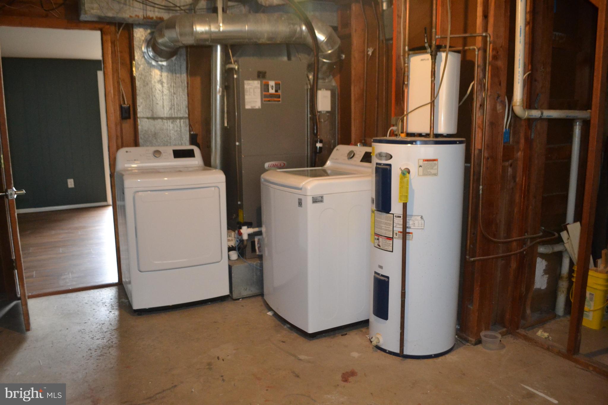 210 Whitherspoon Lane Newark, DE 19713 - Photo 17 of 19 Washer & Dryer Included