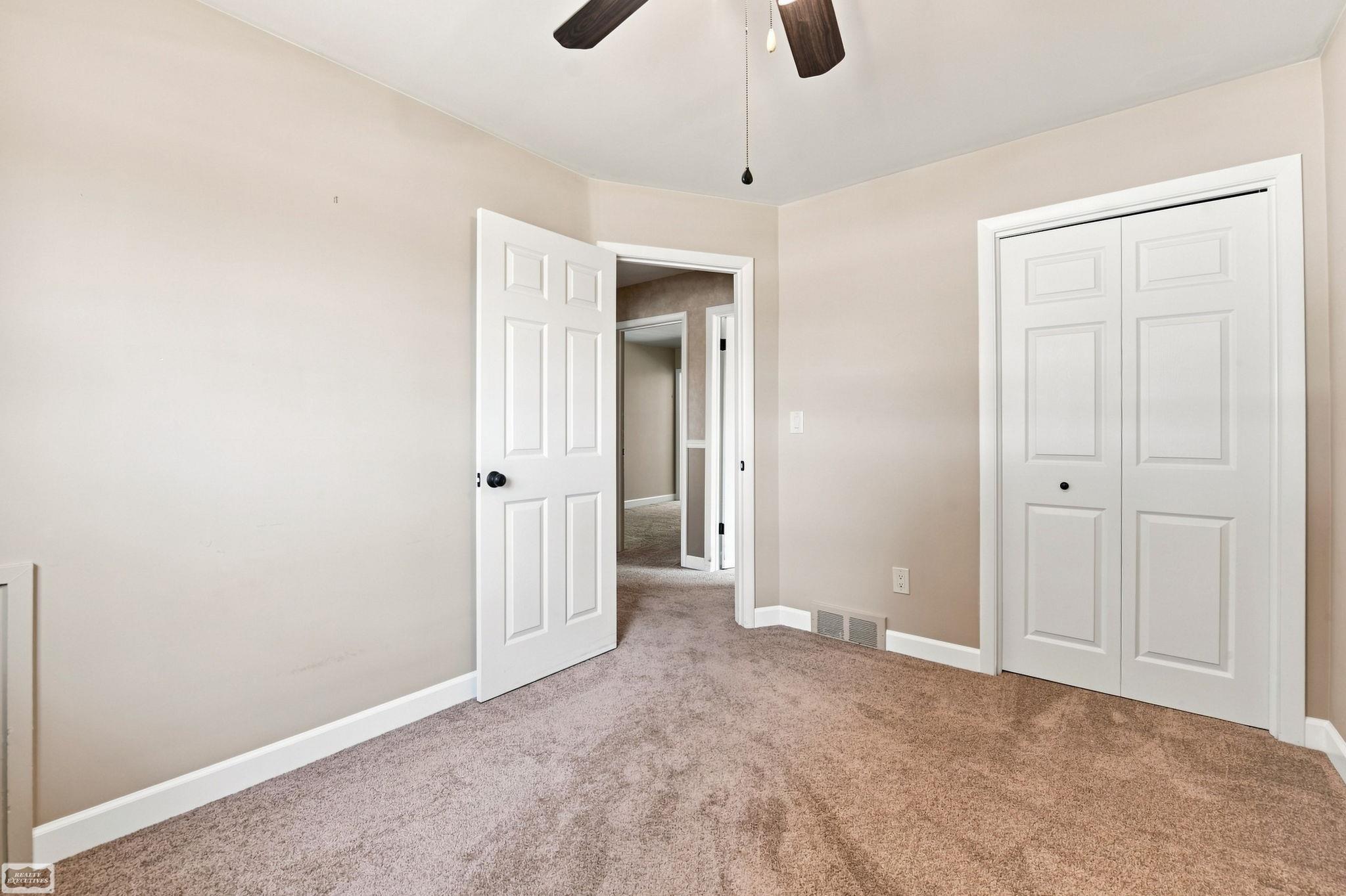 30648 Calahan Road Roseville, MI 48066 - Photo 12 of 31 Gallery Image 12