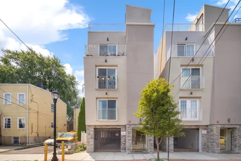 $699,999 | 137 20th Street, Unit B, Union City, NJ 07087
