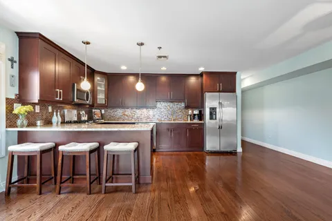 $699,999 | 137 20th Street, Unit B, Union City, NJ 07087