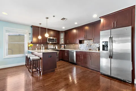 $699,999 | 137 20th Street, Unit B, Union City, NJ 07087