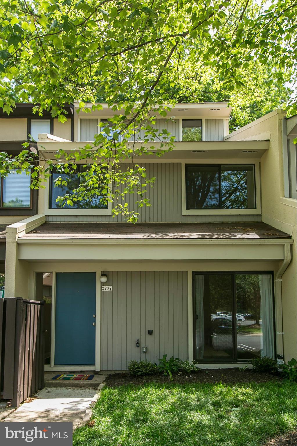 2237 Cartwright Place Reston, VA 20191 - Photo 1 of 25 Beautifully, fully remodeled Townhouse
