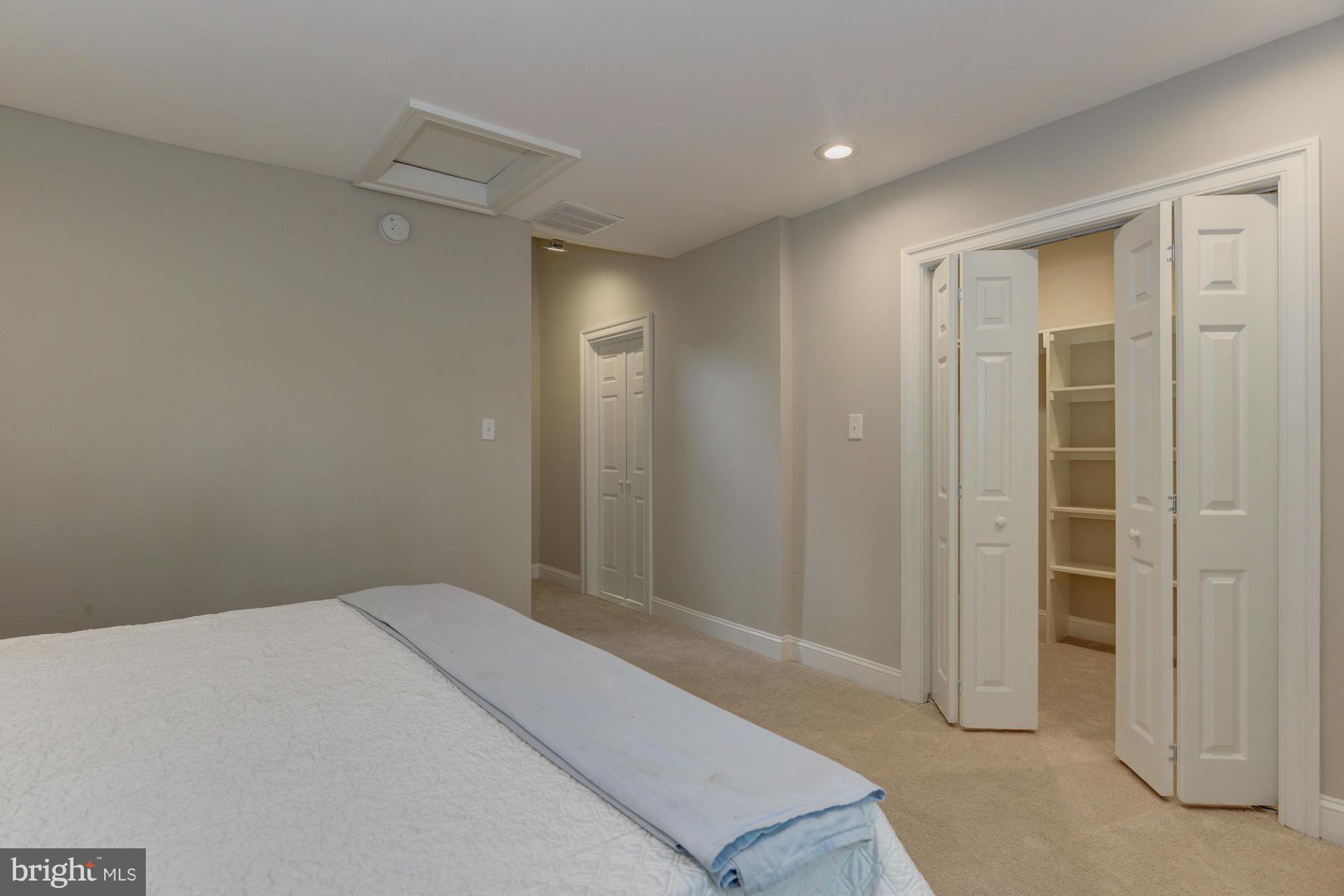 2237 Cartwright Place Reston, VA 20191 - Photo 11 of 25 King-size master with generous space