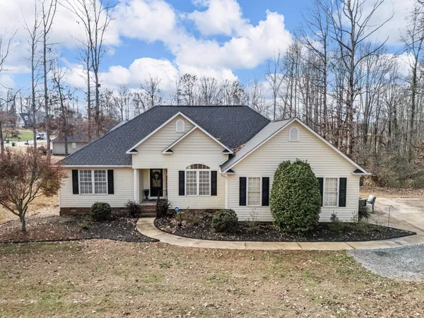 $369,900 | 890 Spring Valley Road, Inman, SC 29349
